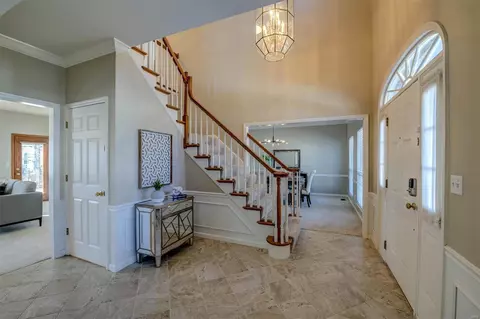 Entry Way - 829 Pheasant Woods Dr, Manchester, MO 63021 photo 3 of 10
