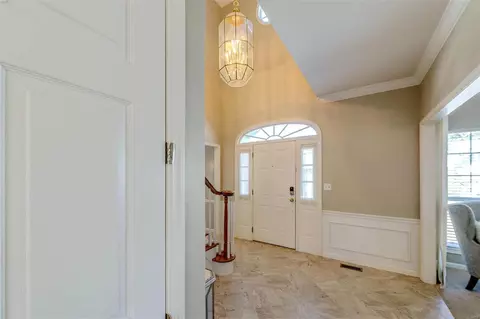 Entry Way - 829 Pheasant Woods Dr, Manchester, MO 63021 photo 1 of 10