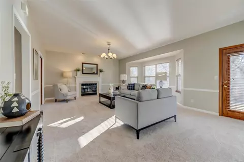 Living - 829 Pheasant Woods Dr, Manchester, MO 63021 photo 5 of 8