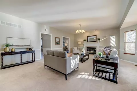 Living - 829 Pheasant Woods Dr, Manchester, MO 63021 photo 6 of 8