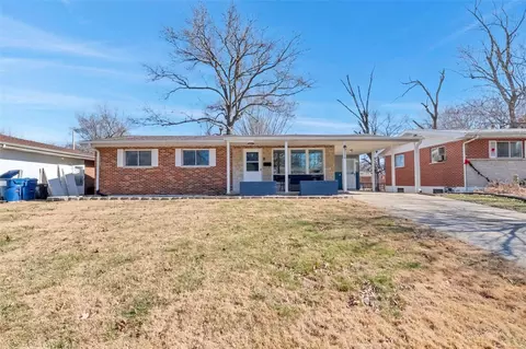250 Gerald Ave, Florissant, MO 63031
