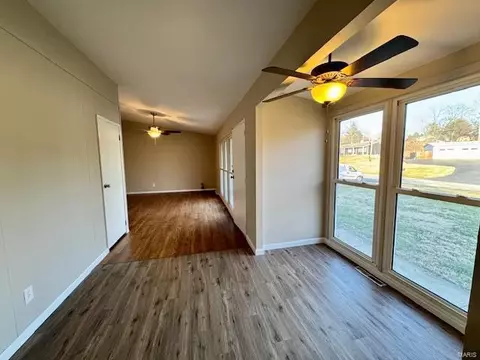 Living - 241 Sunset Dr, Ballwin, MO 63011 photo 1 of 2