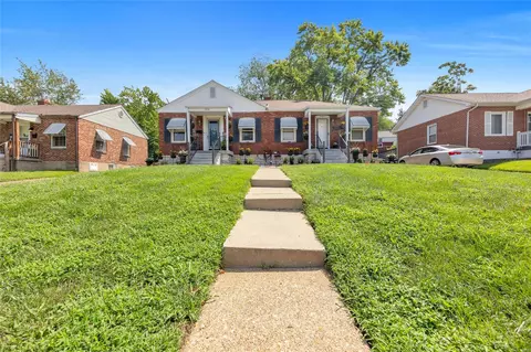 3430 Saint Mark Ln, Saint Ann, MO 63074 photo 2