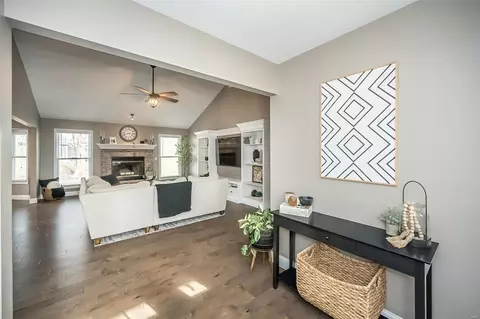 Entry Way - 1271 Twinleaf Cir, Saint Peters, MO 63376 photo 1 of 2