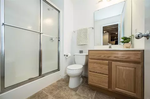 Bath - 1271 Twinleaf Cir, Saint Peters, MO 63376 photo 6 of 6