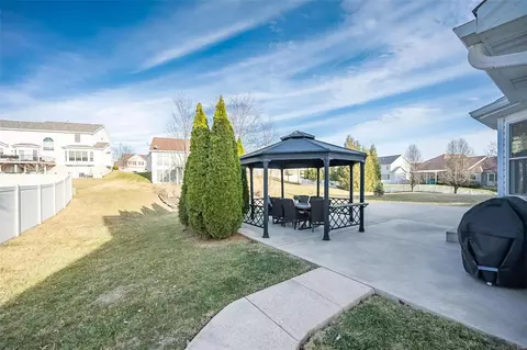 Exterior - 1271 Twinleaf Cir, Saint Peters, MO 63376 photo 3 of 10