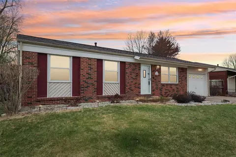 3259 Janton Ln, Saint Charles, MO 63301