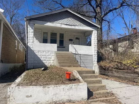 5619 Janet Ave, Saint Louis, MO 63136