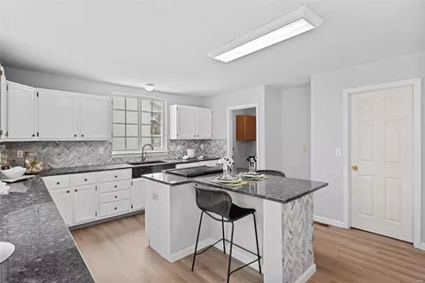 Kitchen - 2523 Hickory Manor Dr, Wildwood, MO 63011 photo 3 of 4