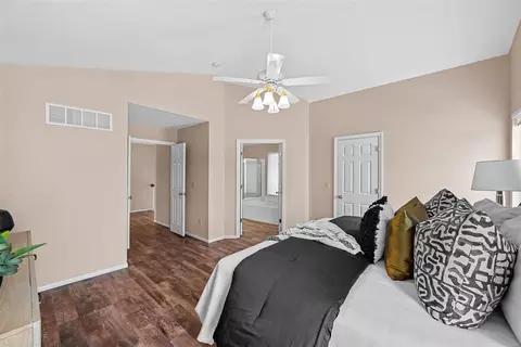 Bedroom - 2523 Hickory Manor Dr, Wildwood, MO 63011 photo 2 of 9