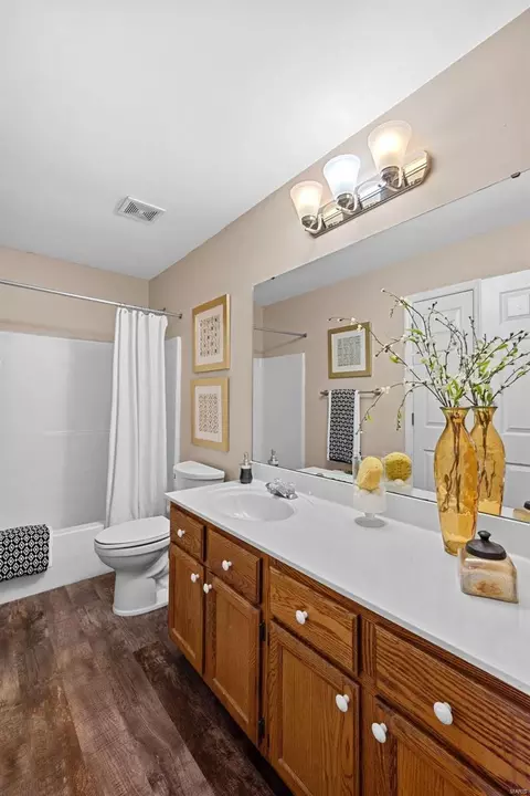Bath - 2523 Hickory Manor Dr, Wildwood, MO 63011 photo 4 of 5
