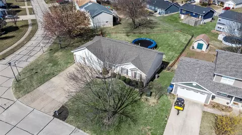 1185 Danielle Elizabeth Ct, O'fallon, MO 63366 photo 3