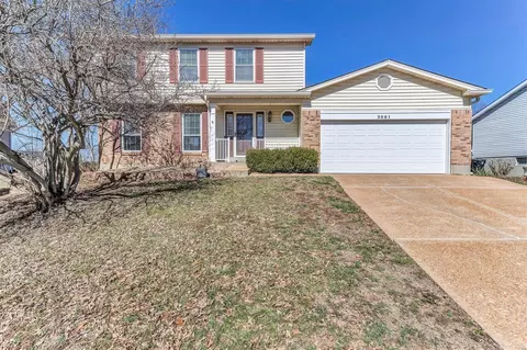 3061 Grassy Valley Dr, Saint Louis, MO 63129