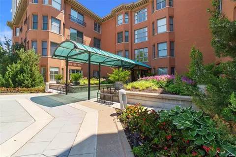750 S Hanley Rd #470, Saint Louis, MO 63105