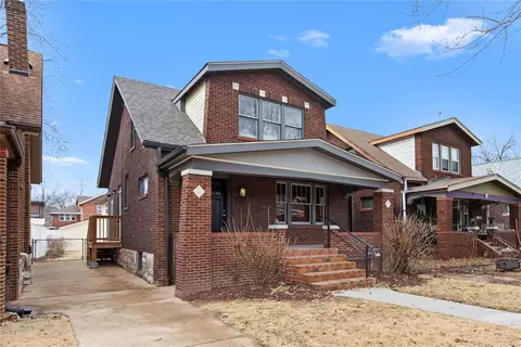 3946 Bowen St, Saint Louis, MO 63116