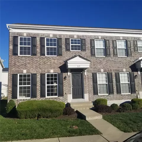 315 Shady Rock Ln, O'fallon, MO 63368
