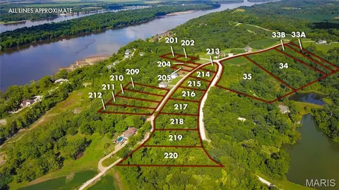 202 Quarry Rd, Golden Eagle, IL 62036