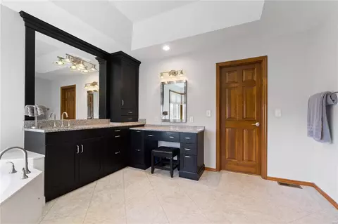 1610 Carman Manor Ct, Manchester, MO 63021 photo 25