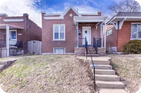 5039 Adkins Ave, Saint Louis, MO 63116
