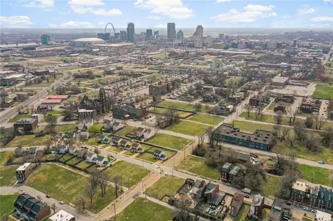 1901 Benton St, Saint Louis, MO 63106