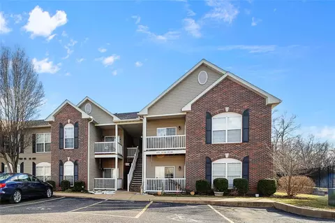 6431 Brookfield Court Dr #206, Saint Louis, MO 63129