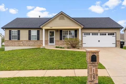109 Marble Crossing Dr, Wentzville, MO 63385