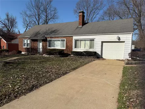 5563 Norway Dr, Saint Louis, MO 63121