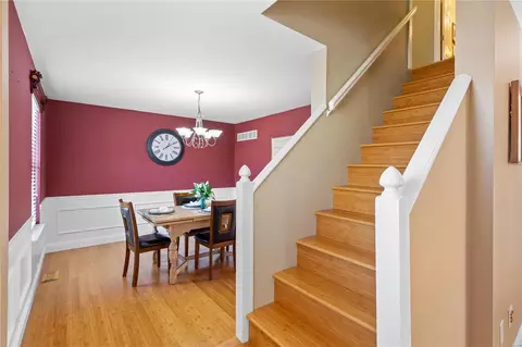 Entry Way - 127 Lamplighter Way, O'fallon, MO 63368 photo 3 of 4