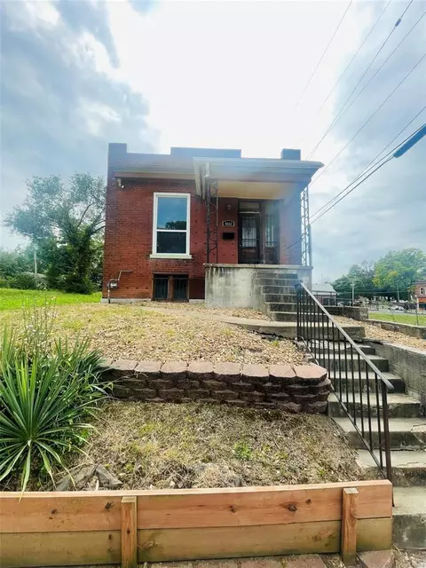 4660 Cottage Ave, Saint Louis, MO 63113