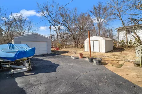 Exterior - 417 Rosedale Ter, Ballwin, MO 63021 photo 2 of 6