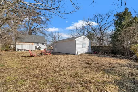 Exterior - 417 Rosedale Ter, Ballwin, MO 63021 photo 4 of 6