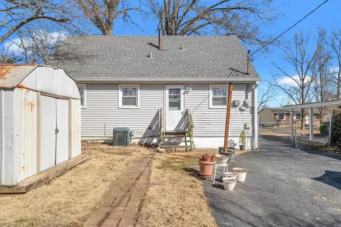 Exterior - 417 Rosedale Ter, Ballwin, MO 63021 photo 5 of 6