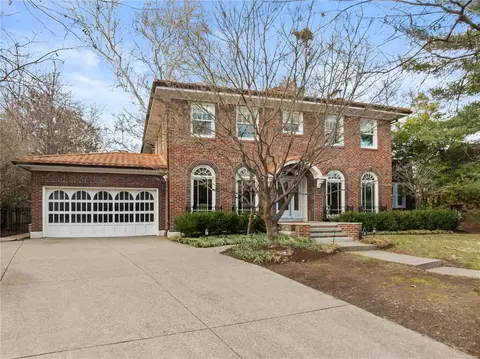 6317 Wydown Blvd, Clayton, MO 63105