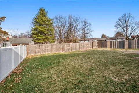 4111 Bridgehampton Dr, Saint Charles, MO 63304 photo 36