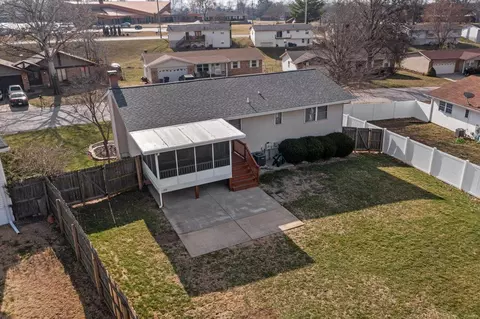 4111 Bridgehampton Dr, Saint Charles, MO 63304 photo 37
