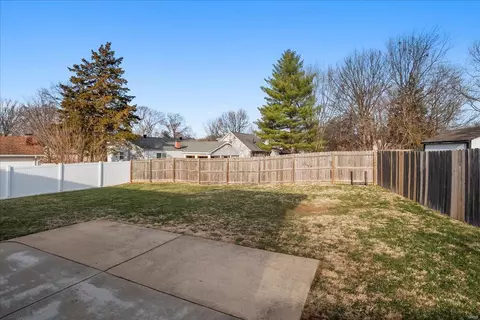 4111 Bridgehampton Dr, Saint Charles, MO 63304 photo 32