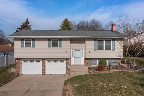 4111 Bridgehampton Dr, Saint Charles, MO 63304