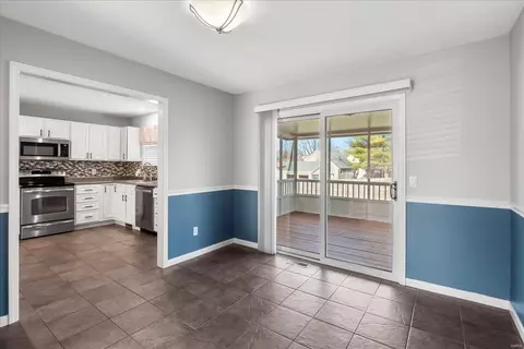 4111 Bridgehampton Dr, Saint Charles, MO 63304 photo 8