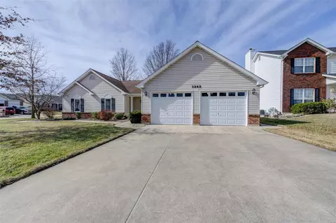 3265 Mango Dr, Saint Charles, MO 63301