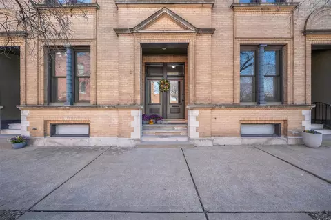 2306 S Compton Ave, Saint Louis, MO 63104
