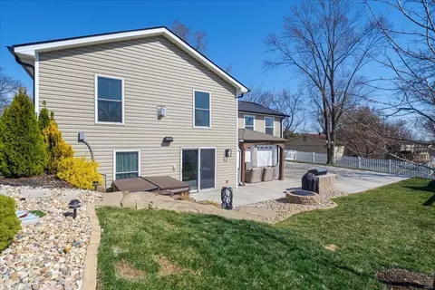 911 Parkwatch Dr, Ballwin, MO 63011 photo 42