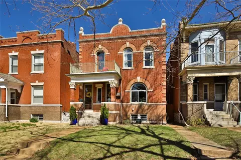 3909 Hartford St, Saint Louis, MO 63116