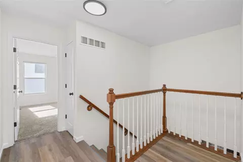 Entry Way - 543 Boulder River Dr, O'fallon, MO 63368 photo 7 of 8
