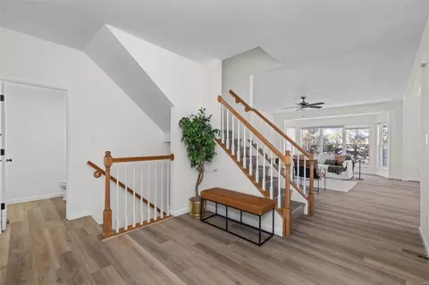 Entry Way - 543 Boulder River Dr, O'fallon, MO 63368 photo 2 of 8