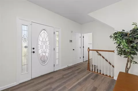 Entry Way - 543 Boulder River Dr, O'fallon, MO 63368 photo 1 of 8