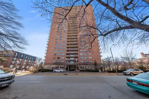 4466 W Pine Blvd #20F, Saint Louis, MO 63108