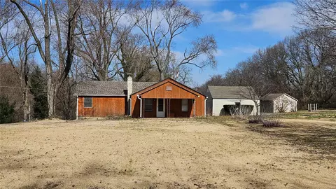 1137 Hudson Rd, Saint Louis, MO 63135