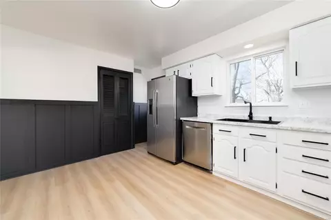 Kitchen - 403 Saint Matthew Ave, O'fallon, MO 63366 photo 1 of 2