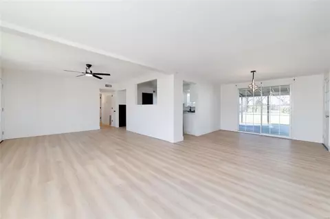 Living - 403 Saint Matthew Ave, O'fallon, MO 63366 photo 3 of 4
