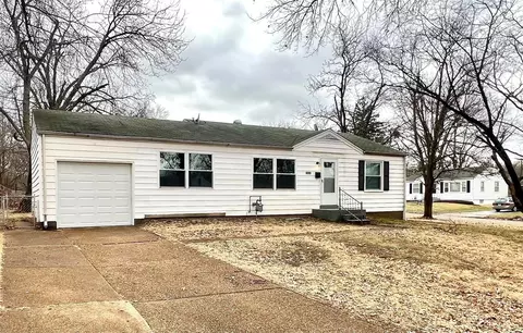 10320 Ewell Dr, Saint Louis, MO 63137